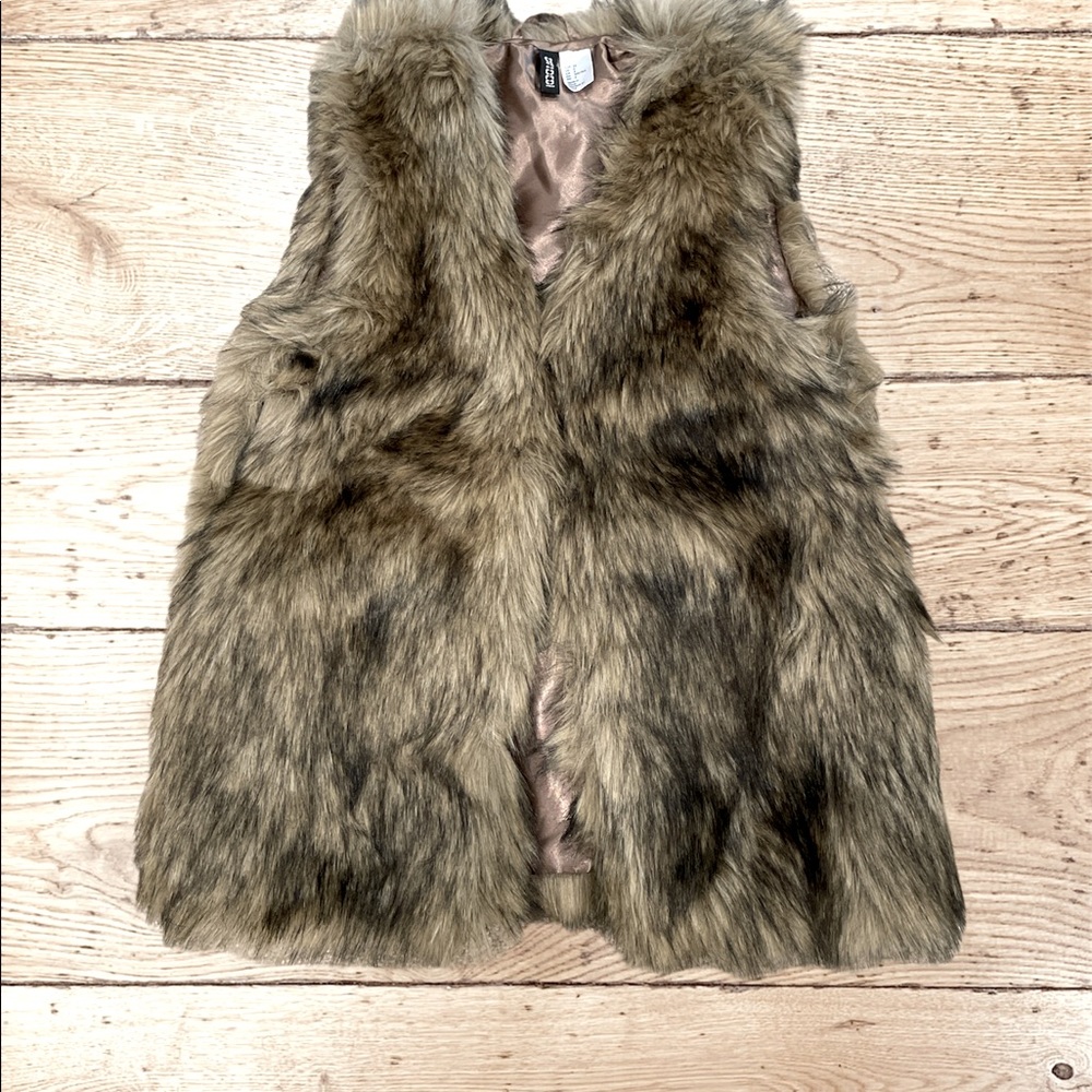 Faux fur vest